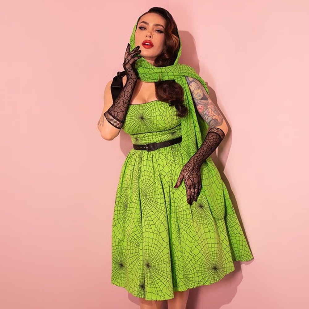 Vixen by Micheline Pitt 1950’s swing dress in slime green spiderweb L BNWT